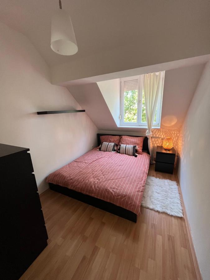 Appartement Studio Loft à Pécs Extérieur photo